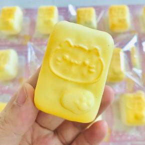 PU Butter Cat Bun Squishy