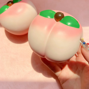 PU Peach Squishy